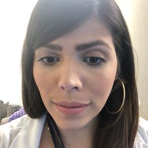 Meet your Posher, Lorena